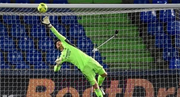 库瓦单场10扑救&保持零封 08年卡西后皇马首人